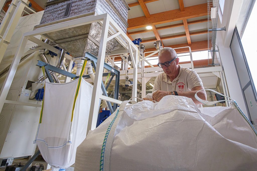 Il riso lavorato pronto per il confezionamento